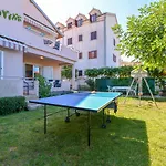 Apartment Zadar 81 With Game Room